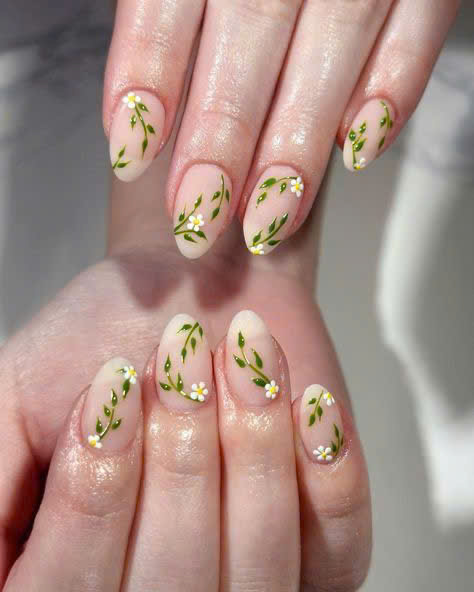 You are currently viewing 5 Must-Try April Manicure Trends To Elevate Your Style